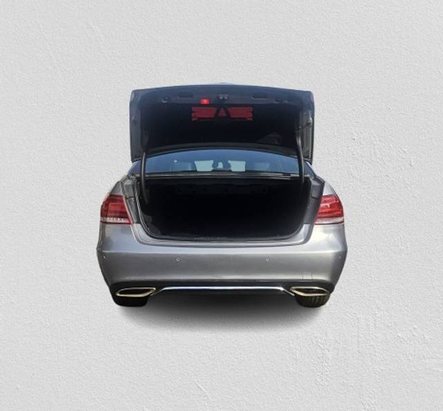 https://images10.gaadi.com/usedcar_image/4630080/original/e53cab69c11852271b5da144501e29ba.jpg?imwidth=6402