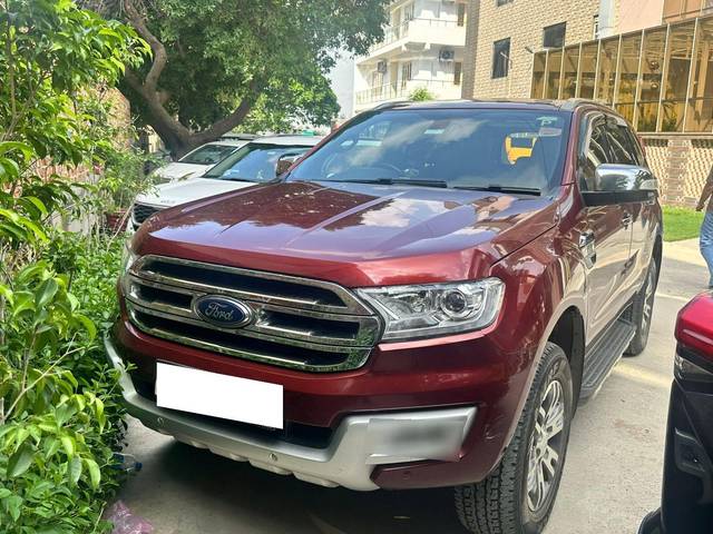 https://images10.gaadi.com/usedcar_image/4630098/original/processed_06a9f476-4c22-4c56-a62f-722e7c50e3db.jpg?imwidth=6402