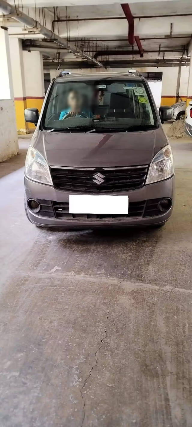 https://images10.gaadi.com/usedcar_image/4630122/original/d7711b15-a74e-4160-96b7-6b289b73a470.png?imwidth=6401