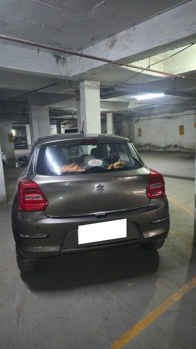 https://images10.gaadi.com/usedcar_image/4630124/original/processed_719c9c39-8d66-4bf2-9ce7-d1510365f398.jpg?imwidth=6400
