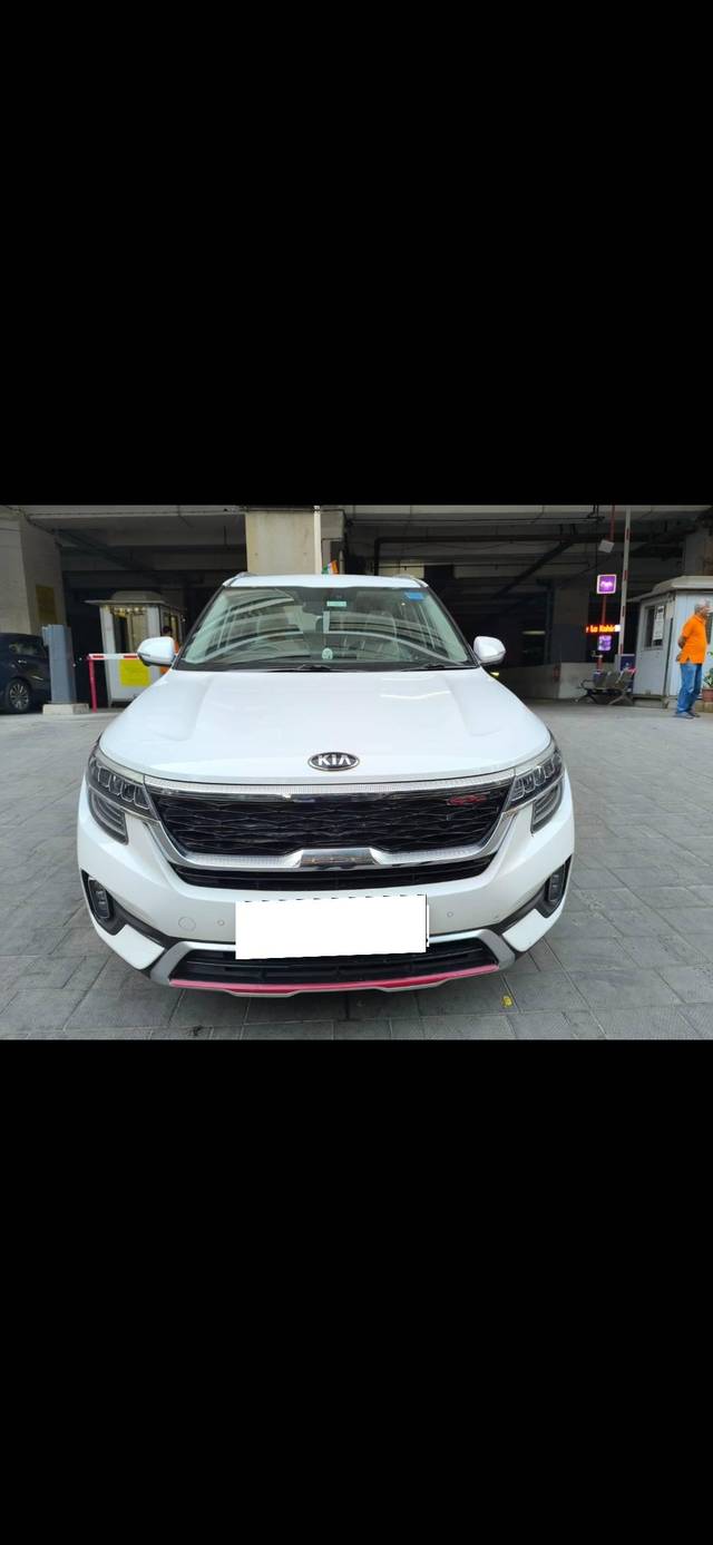 https://images10.gaadi.com/usedcar_image/4630140/original/processed_4b2a22be-a0be-4e91-a401-433b79aa956d.jpg?imwidth=6400