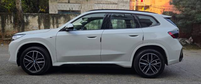 https://images10.gaadi.com/usedcar_image/4630145/original/455fc873d185e4a4368b6bf9736be08b.jpg?imwidth=6402