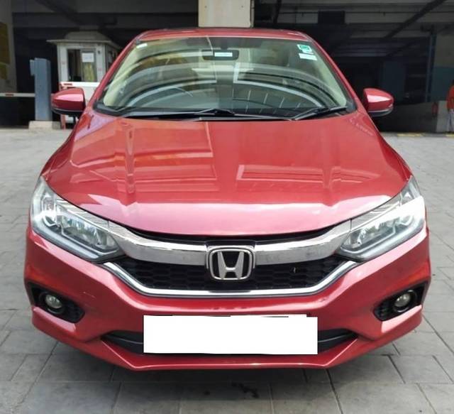https://images10.gaadi.com/usedcar_image/4630148/original/processed_422b0fe7fb4b6c2f1de26db1e8c730e7.jpg?imwidth=6400