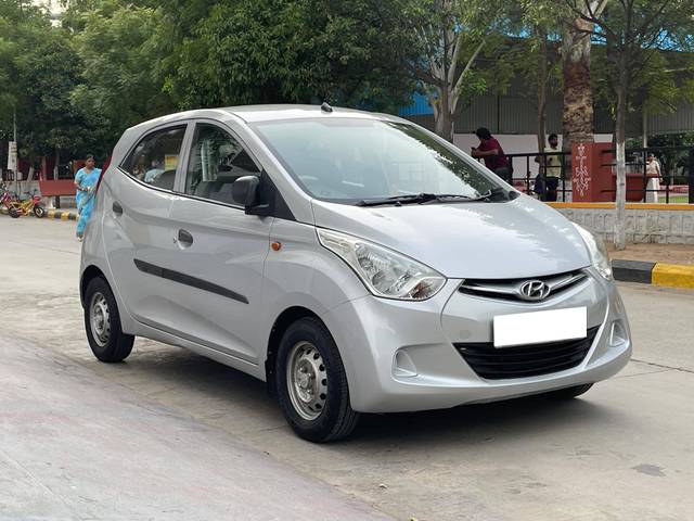 https://images10.gaadi.com/usedcar_image/4630162/original/processed_25201926a1ab94d291f661266caef25a.jpg?imwidth=6400