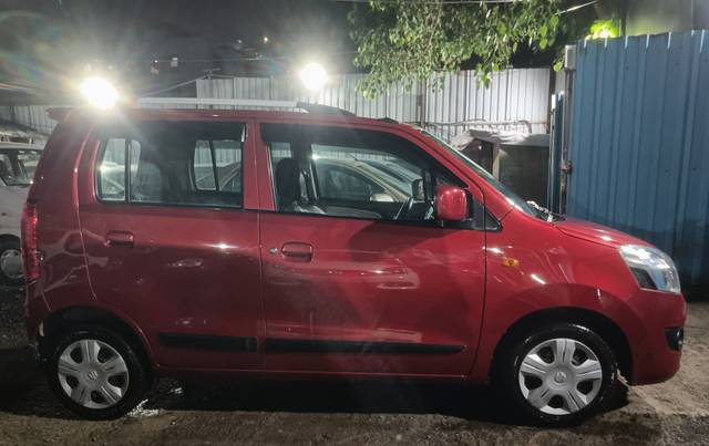 https://images10.gaadi.com/usedcar_image/4630168/original/d4ce89bab9c5a7f06d5c374eefa3d9b4.jpg?imwidth=6401