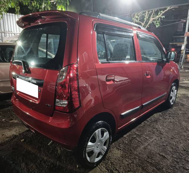 https://images10.gaadi.com/usedcar_image/4630168/original/processed_c588299fa56bae2e5185858e2b267e53.jpg?imwidth=6402