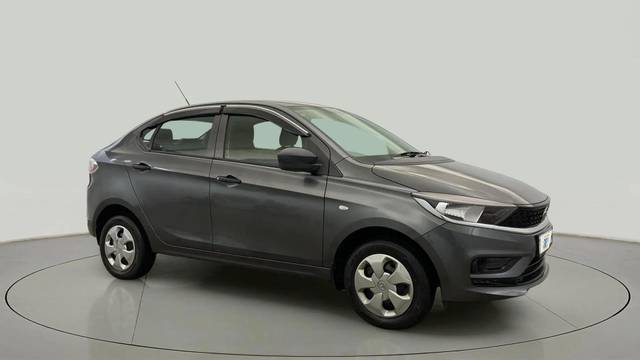 https://images10.gaadi.com/usedcar_image/4630177/original/f4a7297c01417f8c9b688d65bb64f760.jpg?imwidth=6400