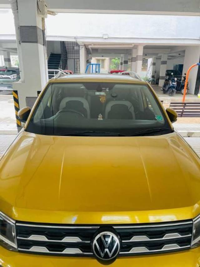 https://images10.gaadi.com/usedcar_image/4630179/original/processed_b437a9a9-b265-4541-b422-082a4fe8312b.jpeg?imwidth=6400