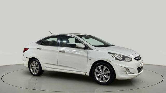 https://images10.gaadi.com/usedcar_image/4630189/original/63f20973715dff6bf871b1c7de3d2238.jpg?imwidth=6400