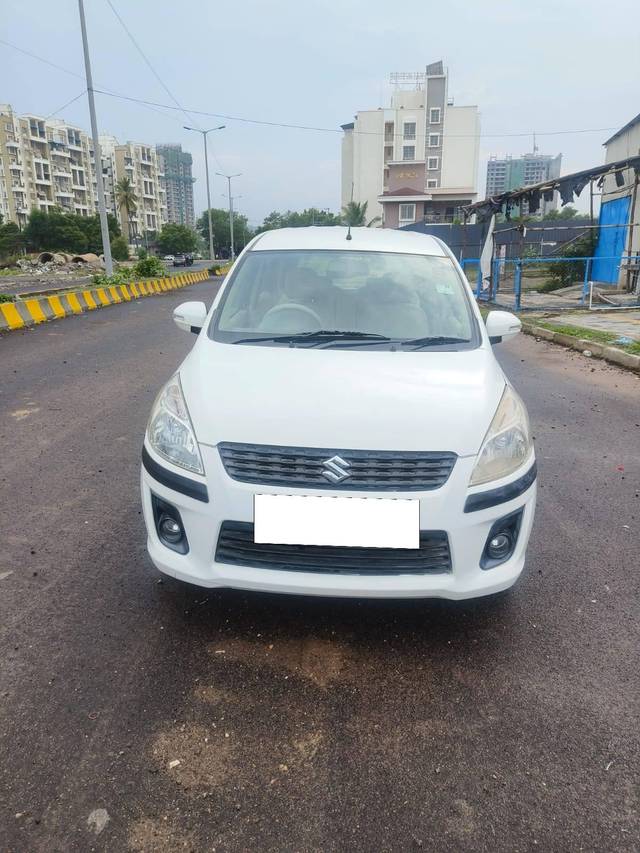 https://images10.gaadi.com/usedcar_image/4630193/original/processed_f21f2c5e15ce6a4755e9317619edf5cc.jpg?imwidth=6401