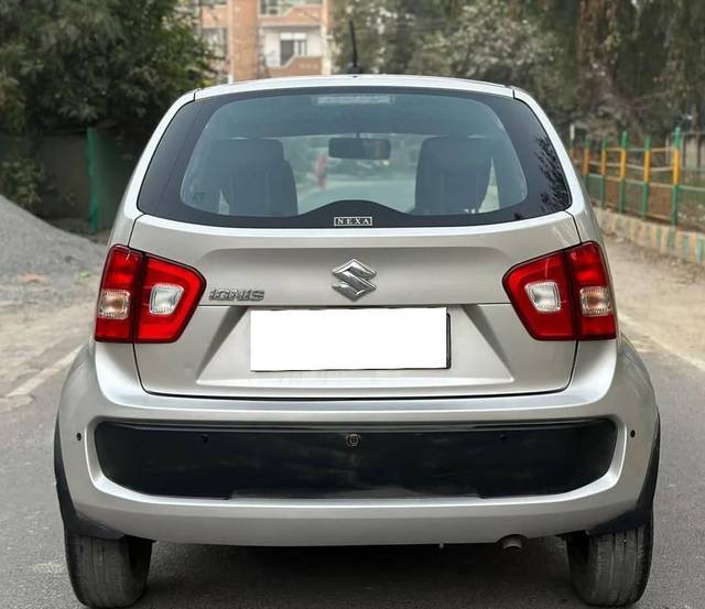 https://images10.gaadi.com/usedcar_image/4630201/original/processed_64107f0499a6fa4f1fbf4b8be4f1dff3.jpg?imwidth=6401