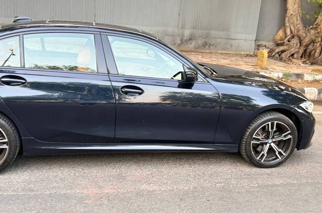 https://images10.gaadi.com/usedcar_image/4630208/original/processed_473224eef6c87dc4216d0bf342019c18.jpg?imwidth=6401