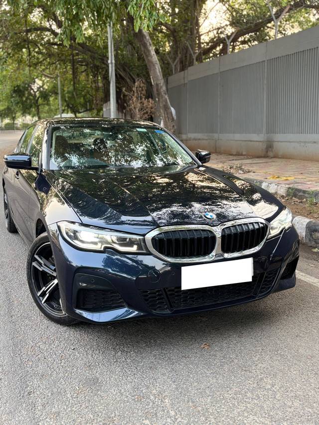 https://images10.gaadi.com/usedcar_image/4630208/original/processed_ffd246af19a1bc1b88114160877a7fa9.jpg?imwidth=6400