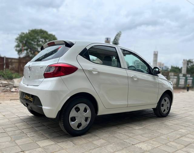 https://images10.gaadi.com/usedcar_image/4630227/original/processed_f2455048cee974fdbafdbe0dc22ade11.jpg?imwidth=6401