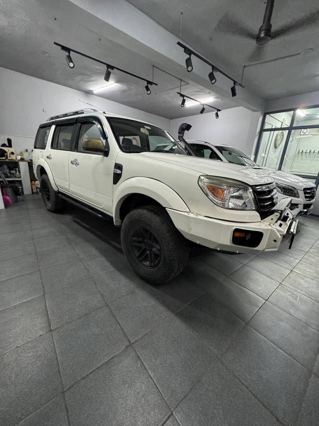 https://images10.gaadi.com/usedcar_image/4630288/original/41ecb4450861070fed2d6682a48d6aac.jpg?imwidth=6400