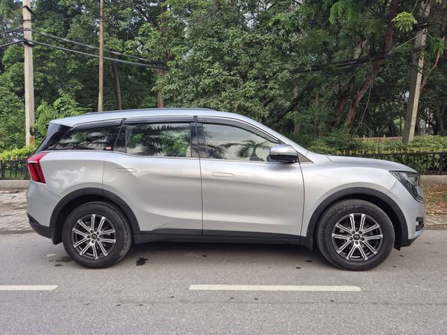 https://images10.gaadi.com/usedcar_image/4630292/original/3f26e175eb89ab121413487f42851a93.jpg?imwidth=6401