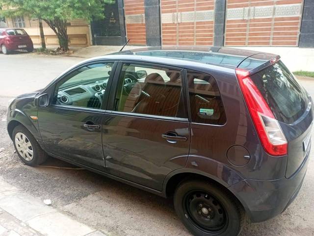 https://images10.gaadi.com/usedcar_image/4630295/original/processed_74774a065acf90d3fc558b1804829917.jpg?imwidth=6402