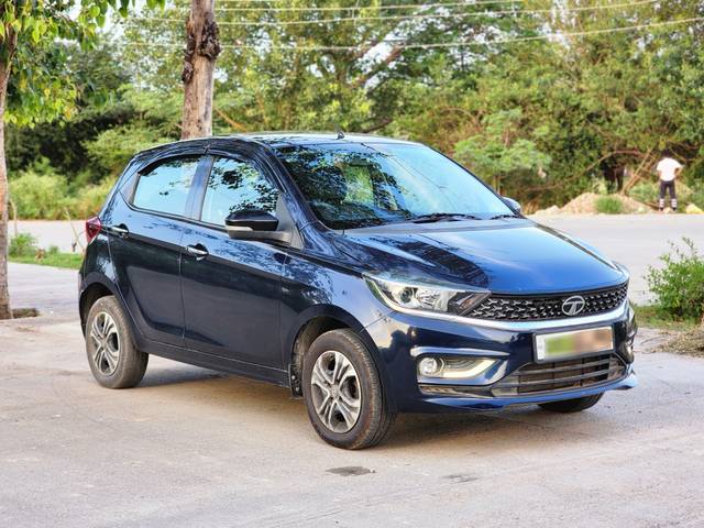 https://images10.gaadi.com/usedcar_image/4630303/original/processed_9c92064264cbad34cf2b77bc0ae41df9.jpg?imwidth=6400