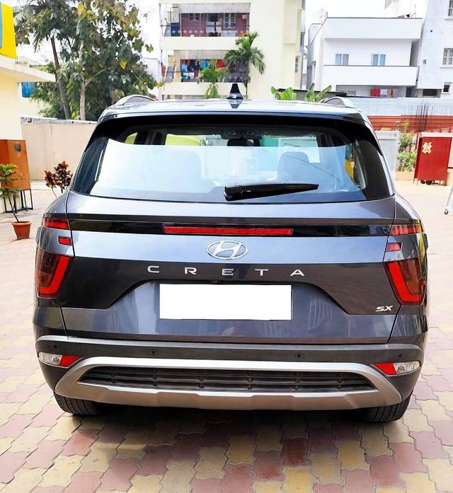 https://images10.gaadi.com/usedcar_image/4630307/original/processed_a53614d650bf87f33dc846a7e3aee8fa.jpg?imwidth=6401