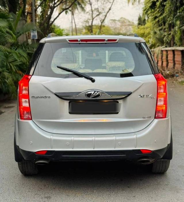 https://images10.gaadi.com/usedcar_image/4630321/original/processed_1bc7c29dc688cc31227901a8d36564f1.jpg?imwidth=6402