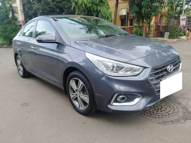 https://images10.gaadi.com/usedcar_image/4630325/original/processed_527f346551082db90aba6cdb705a7f46.jpg?imwidth=6400