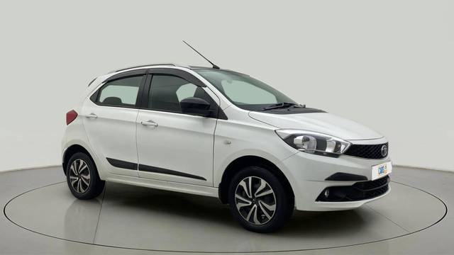 https://images10.gaadi.com/usedcar_image/4630327/original/5e85baf8bb2b357ff3b8b51241d31c00.jpg?imwidth=6400