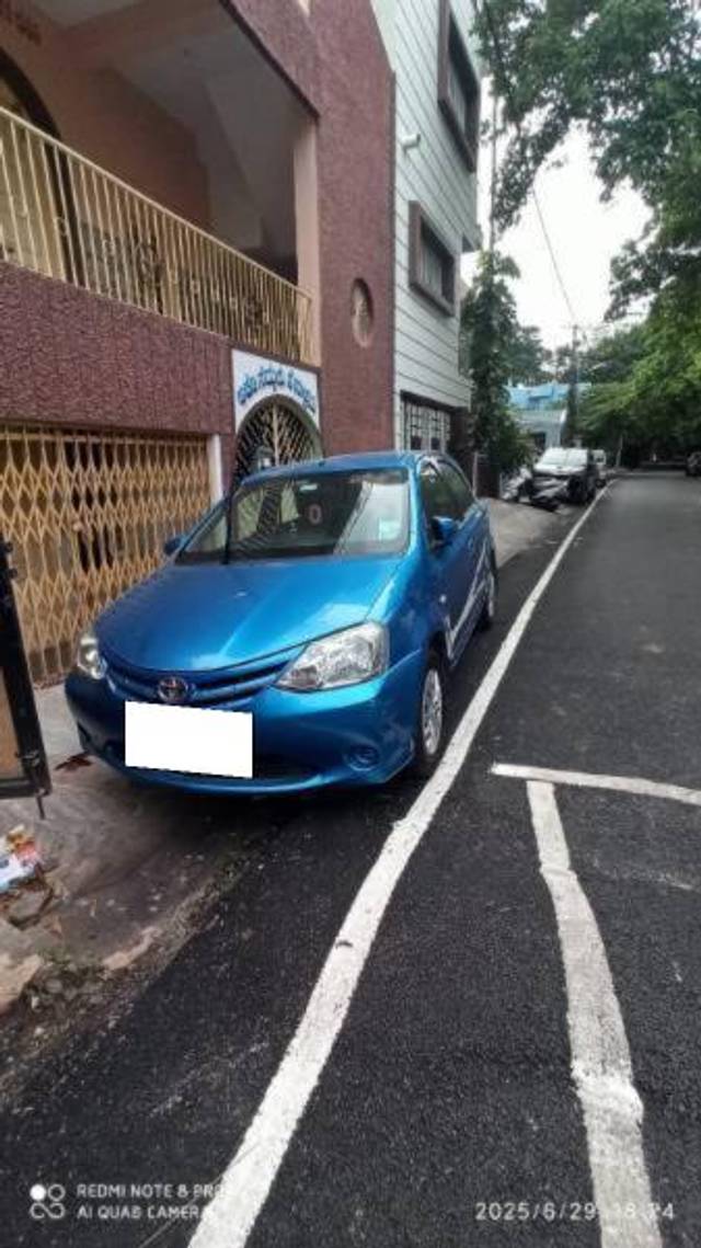 https://images10.gaadi.com/usedcar_image/4630345/original/processed_f9782a1f-8a5c-4e46-a8af-54570010a81f.jpeg?imwidth=6400