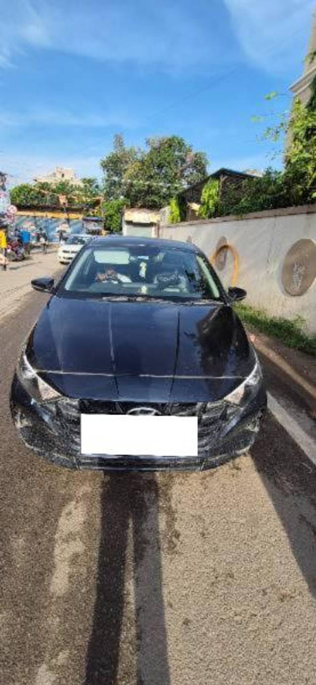 https://images10.gaadi.com/usedcar_image/4630363/original/processed_741e93e7-e16b-4fc4-a1f1-5b50a1536917.jpg?imwidth=6401