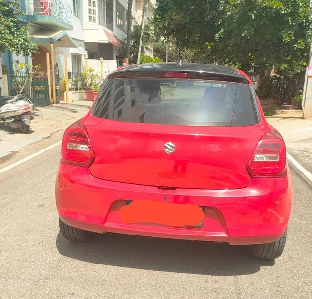 https://images10.gaadi.com/usedcar_image/4630368/original/processed_5112401b087cad933d3c80fa7e5ebd0d.jpg?imwidth=6402
