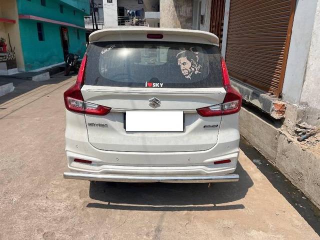 https://images10.gaadi.com/usedcar_image/4630369/original/processed_7482cdd7-dbe7-452f-a4bf-bd09eedb9fa5.jpeg?imwidth=6401