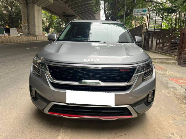 https://images10.gaadi.com/usedcar_image/4630423/original/processed_329eddade241f23bde3a616b7a5bfce9.jpg?imwidth=6402