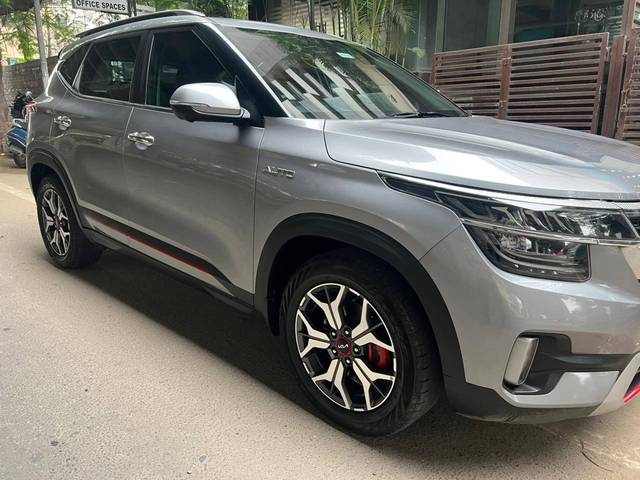 https://images10.gaadi.com/usedcar_image/4630423/original/processed_e1d1d0014285f7817497bc019082d1c7.jpg?imwidth=6400