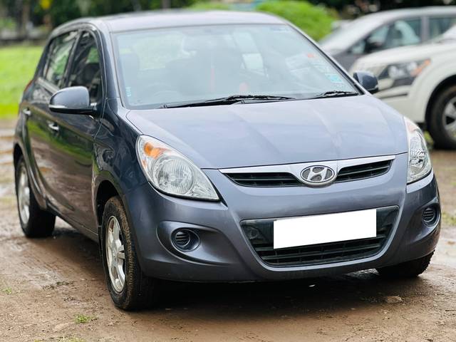 https://images10.gaadi.com/usedcar_image/4630436/original/processed_5404d89772947d6a11d00766fda11d19.jpg?imwidth=6400