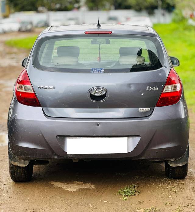 https://images10.gaadi.com/usedcar_image/4630436/original/processed_9e71b93fbf0f387fd2a89ac21f8894fd.jpg?imwidth=6401