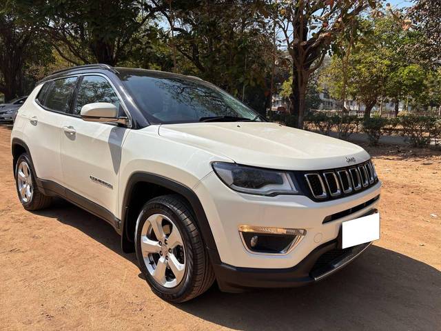 https://images10.gaadi.com/usedcar_image/4630453/original/processed_e42c7bc613f9ca3ca9e7aaa0e10d8f99.jpg?imwidth=6400