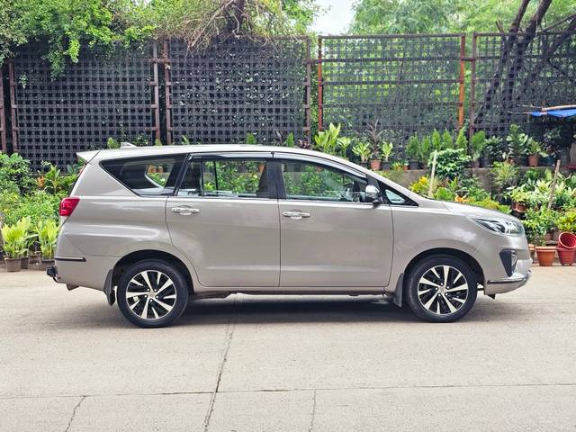 https://images10.gaadi.com/usedcar_image/4630474/original/0d2190c29d3725c521b64eb27ff4925c.jpg?imwidth=6401