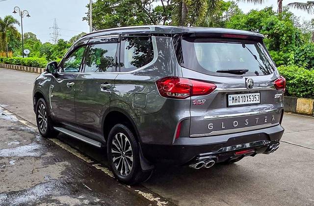 https://images10.gaadi.com/usedcar_image/4630479/original/processed_a5f732699ac14fcd3693a41158758a2e.jpg?imwidth=6402
