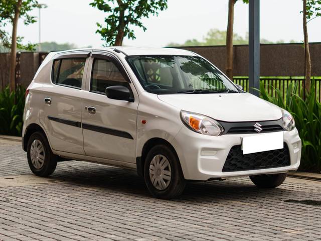 https://images10.gaadi.com/usedcar_image/4630482/original/processed_a66b74794bfb4ef2b1ab7d095b54a7b8.jpg?imwidth=6400