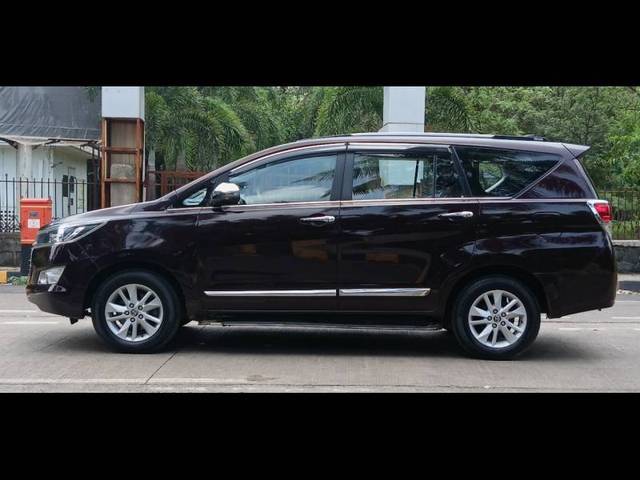 https://images10.gaadi.com/usedcar_image/4630491/original/376e997410f35eab6279b8d43b85d247.jpg?imwidth=6402