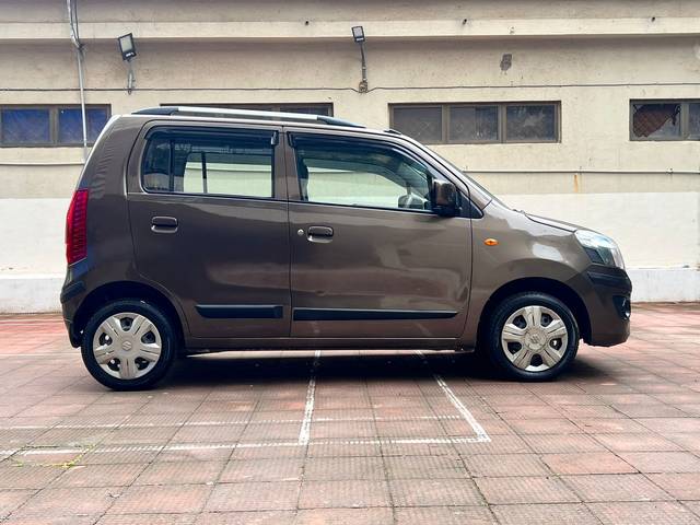 https://images10.gaadi.com/usedcar_image/4630492/original/a05064520cc9e47b8d673b0fd9c23257.jpeg?imwidth=6401