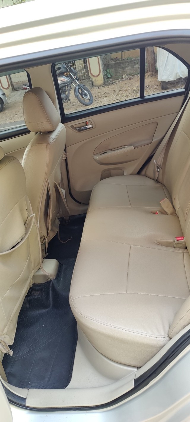 Second-hand 2015 Maruti Suzuki Swift Dzire VXI for sale in Visakhapatnam-6
