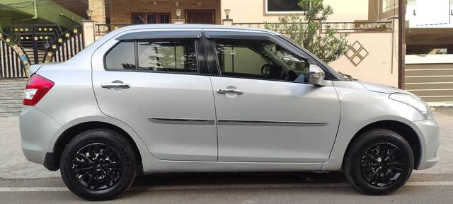 https://images10.gaadi.com/usedcar_image/4630502/original/processed_1a329cb68be08f06111f844f107b3dbc.jpg?imwidth=6401