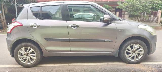 https://images10.gaadi.com/usedcar_image/4630503/original/processed_3bb7c77cc0717056a3611a459c1267cd.jpg?imwidth=6401