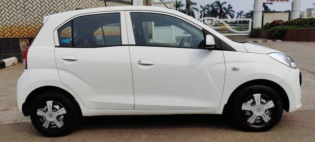 https://images10.gaadi.com/usedcar_image/4630514/original/processed_31b04f74ca57beb70f91cf9669760489.jpg?imwidth=6401