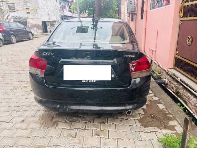 https://images10.gaadi.com/usedcar_image/4630518/original/processed_89fa7b6d-f4c5-4ace-baf6-e79f71fdbf26.jpeg?imwidth=6401