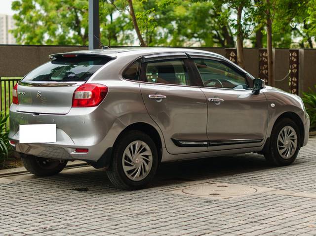 https://images10.gaadi.com/usedcar_image/4630520/original/processed_8215ee8f638c45b359853c6701be170a.jpg?imwidth=6402