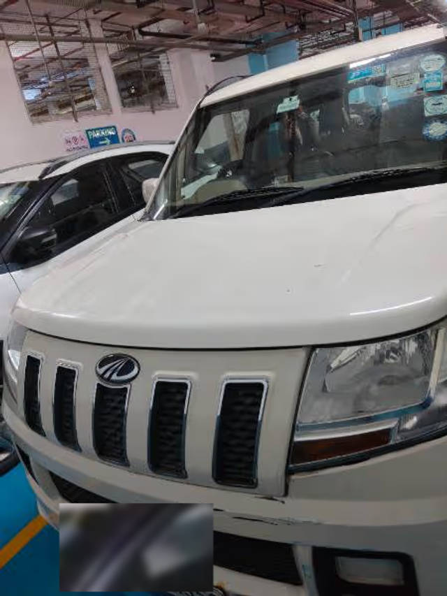 https://images10.gaadi.com/usedcar_image/4630521/original/001ab2e7-2dc0-4e87-a31b-593c39c231cd.png?imwidth=6400