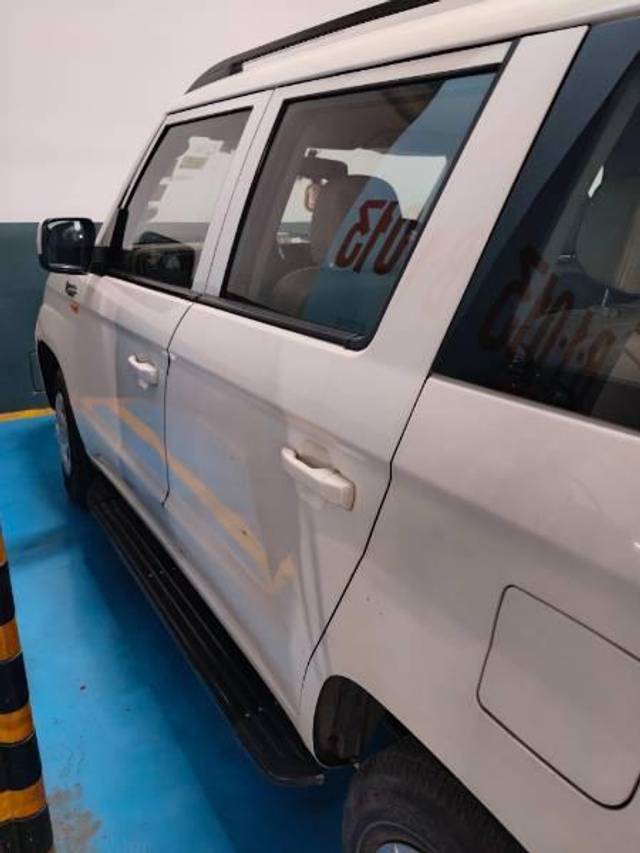https://images10.gaadi.com/usedcar_image/4630521/original/processed_8c805ecc-fa6b-437a-b5bf-004f4c5ec975.jpg?imwidth=6402