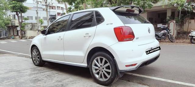 https://images10.gaadi.com/usedcar_image/4630524/original/processed_4af1063041bf058f9e504c40e2c59ec2.jpg?imwidth=6402