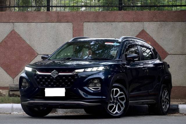https://images10.gaadi.com/usedcar_image/4630536/original/processed_8005046d961c58a2d4bcef4930898b63.jpg?imwidth=6402